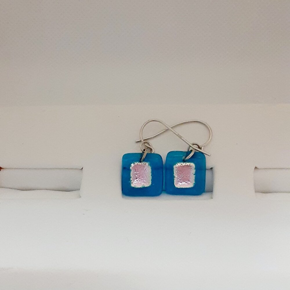 HOST PICK! CLOSET SALE!! New Sterling  silver Ocean blue Dichroic Glass Earrings - Picture 3 of 12